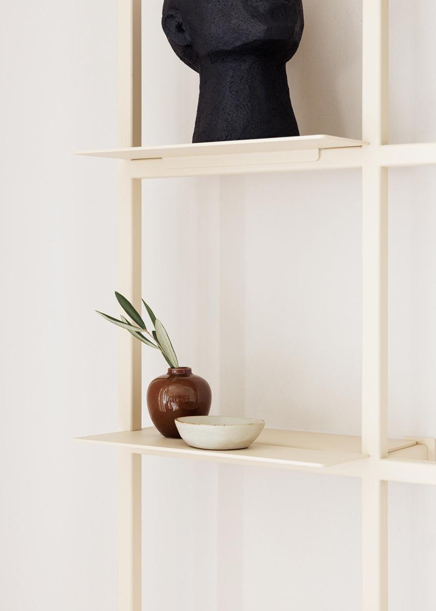 Ablage RIVO X - Stahlblech in Cashew-Beige im Wandregal | Metallbude